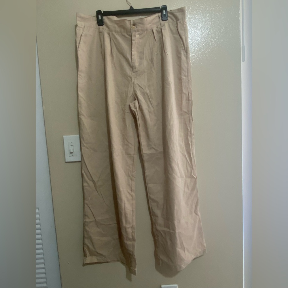 Classic Men's Khaki Chinos